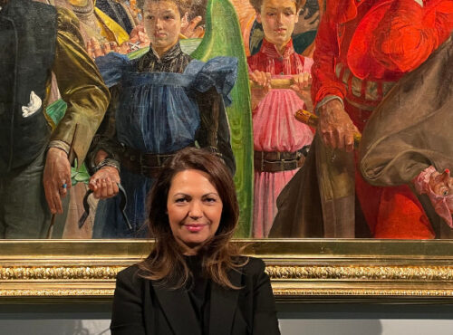 joanna-piotrowska-na tle obrazu Malczewskiego