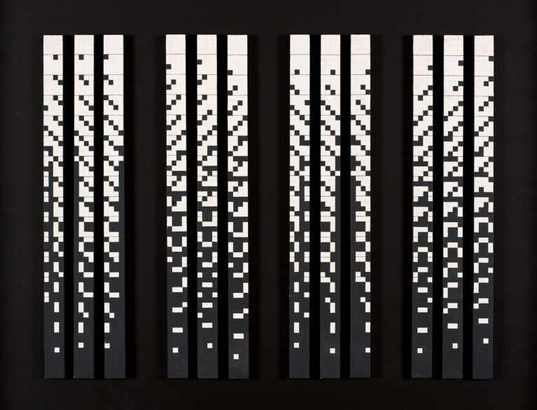 سلسلة من 12 عملاً بعنوان «اللعبة العمودية 4×4»، 1981