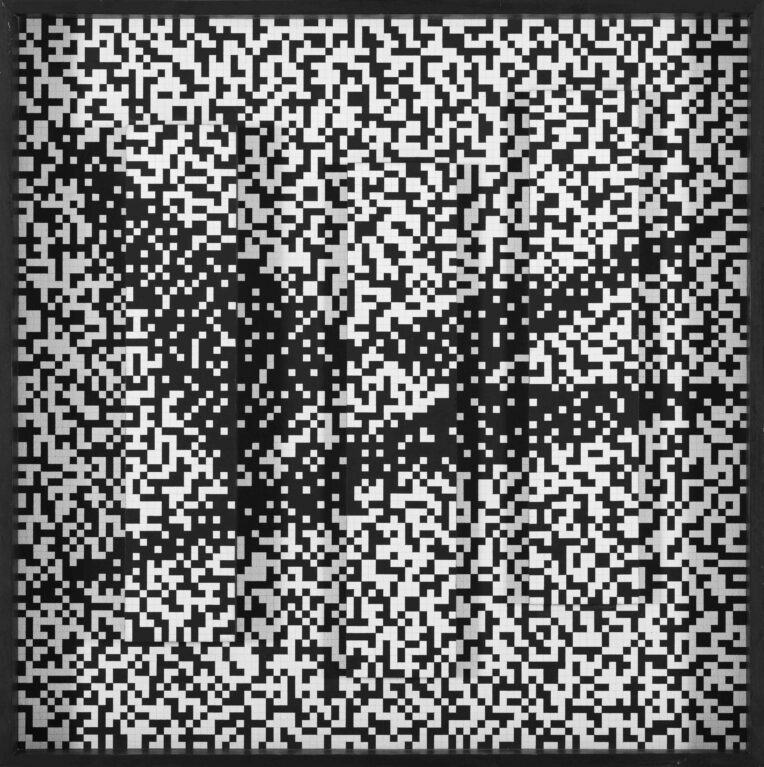 اختراق الفضاء بالمناطق المرتفعة (…)، 1975